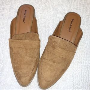 CAMEL PIERRE DUMAS SLIP ON MULES SIZE 9